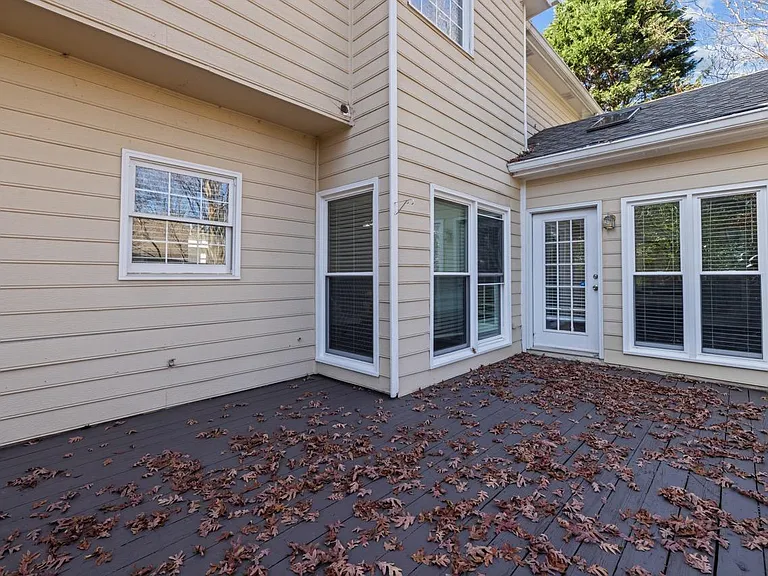 5590 Cannonero Dr — Photo 37