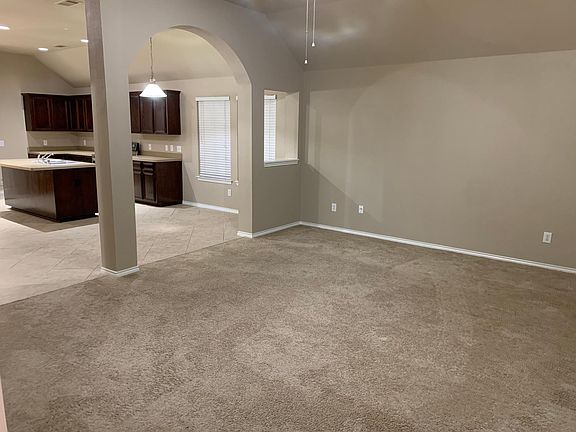 4th image of 7315 Chasegrove Ln