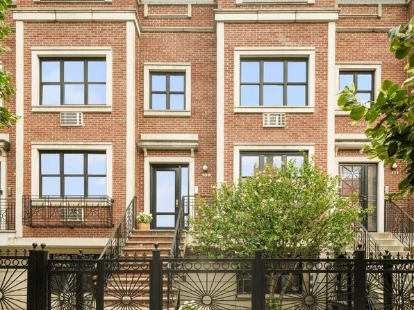 109 Pulaski Street image 1 of 10