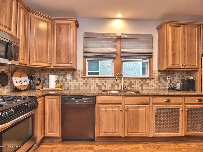 2333 Adams Ave — Photo 12