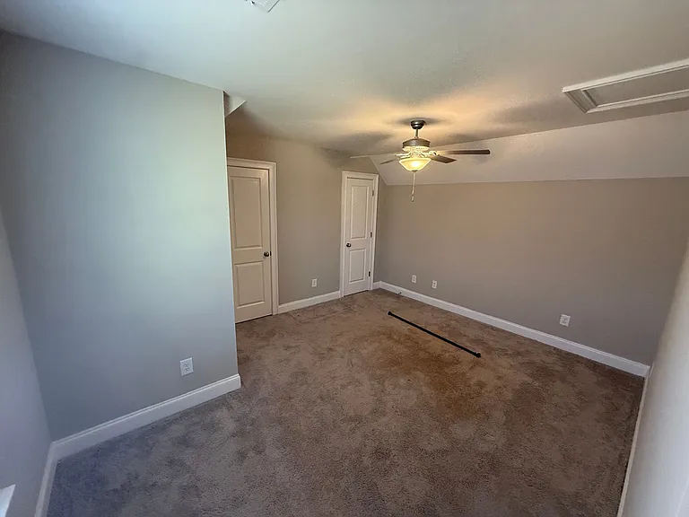 1960 Armistead Ln — Photo 17