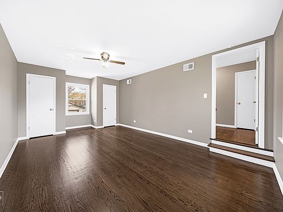 4th image of 17538 Hawthorne Dr