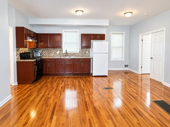 60 Hillside Ave #1, Newark, NJ 07108