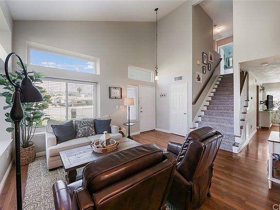 4th image of 7592 Satinwood Ct
