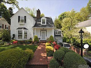 1st image of 523 Hunt Ln