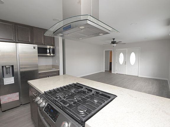 3rd image of 2152 Flintridge Dr