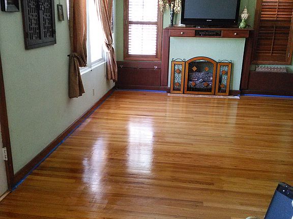 3rd image of 3212 Richmond Ave