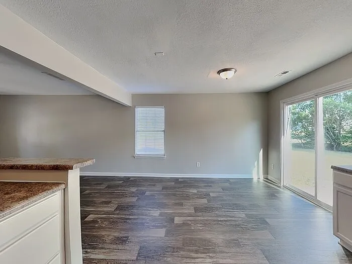 2873 Signal Ct SW — Photo 6