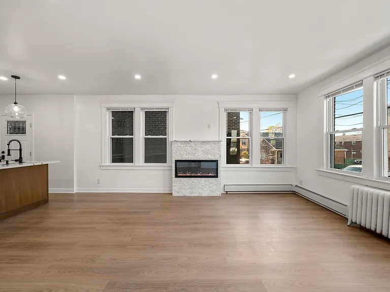 170 Cedar St #1 — Photo 4