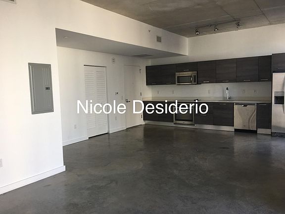 2nd image of 151 SE 1st St #1BR02