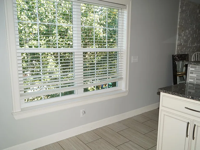 979 Jairus Dr — Photo 10