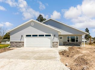 2303 S 19th St, Manitowoc, WI 54220