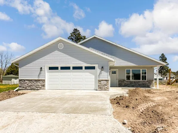 2303 South 19th STREET, Manitowoc, WI 54220