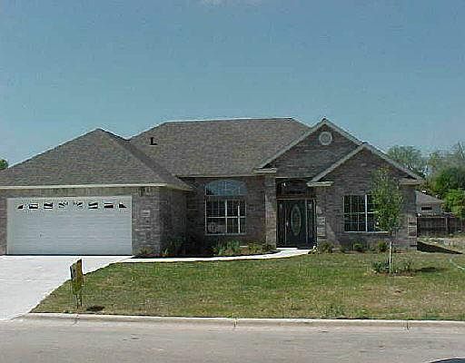 1st image of 114 PARKRIDGE DR