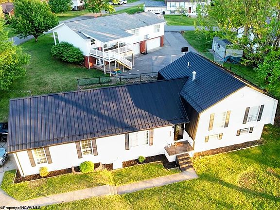3rd image of 286 Eastgate Dr