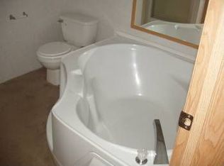 626 N Napoleon Rd, Lima, OH 45801