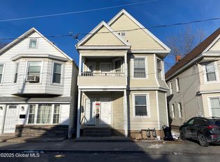 484 Hulett St, Schenectady, NY 12307