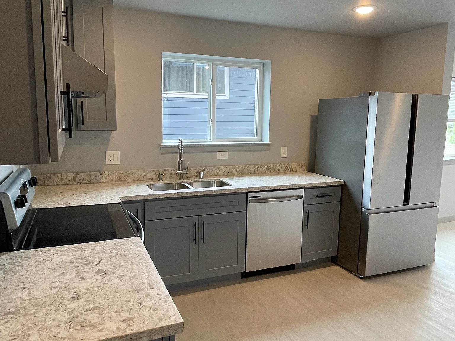 2 bed, 960 sqft, $2,250 — Photo 2