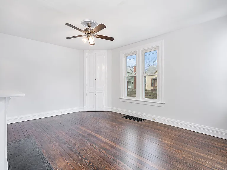5123 Glenshade Ave — Photo 9