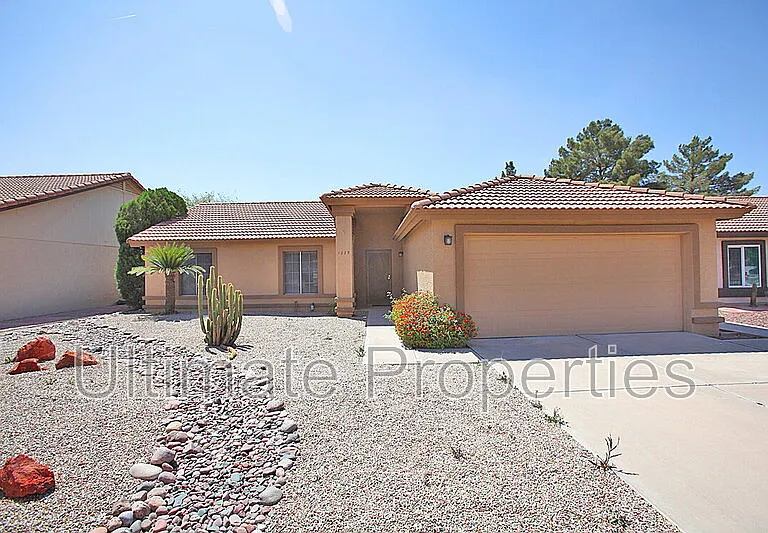 1225 E Harvard Ave — Photo 1