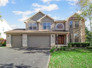 2231 Barrett Dr, Algonquin, IL 60102