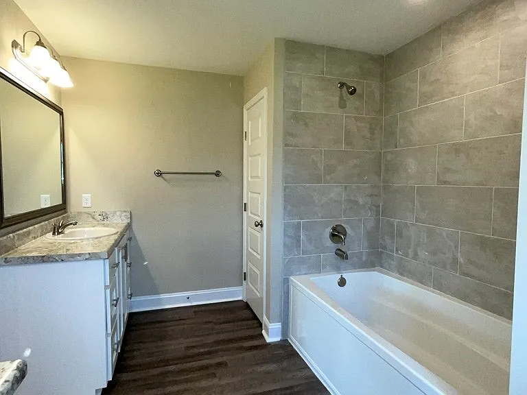 330 Tallulah Bnd — Photo 15