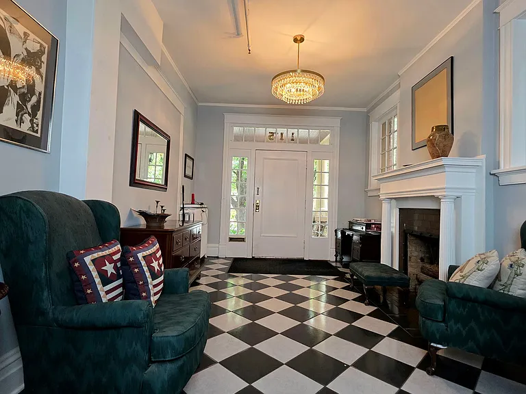 115 S Arthur Ashe Blvd #2 — Photo 47