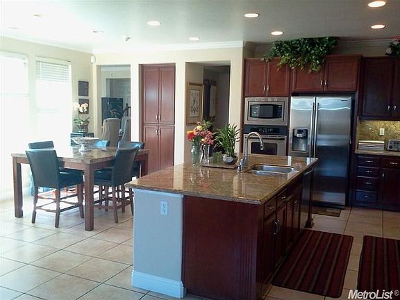 5th image of 2631 Wyman Ct