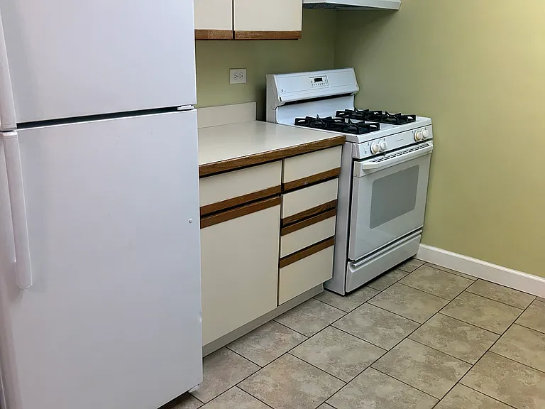 254 E Bailey Rd — Photo 4