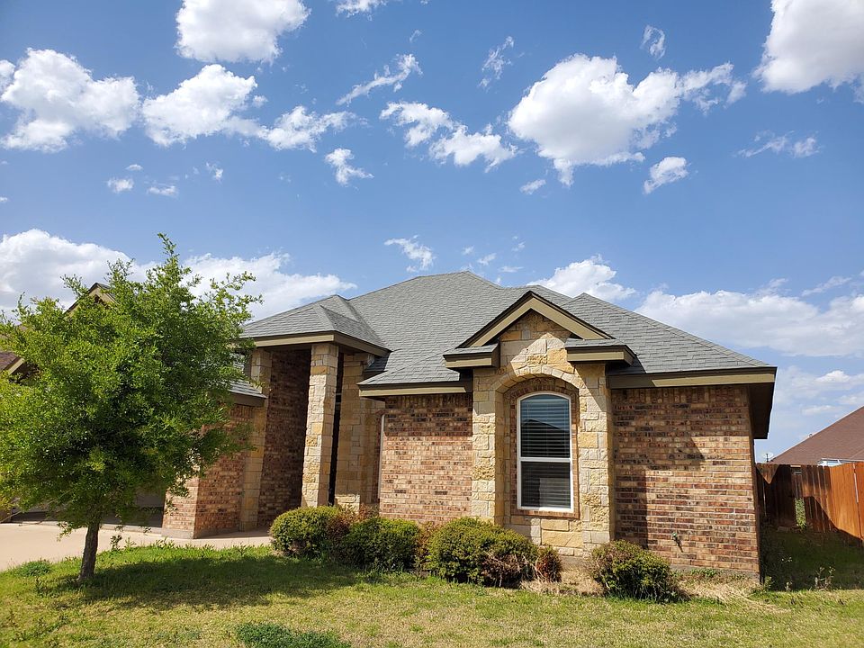 1st image of 366 Southlake Dr