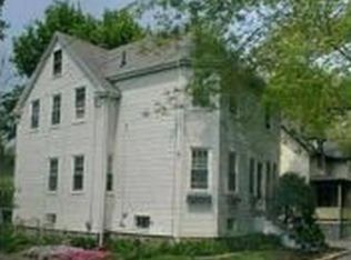 28 Howie St, Melrose, MA 02176