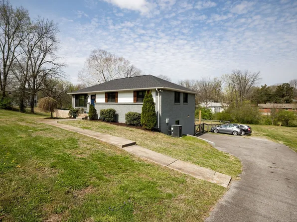 909 N Graycroft Ave, Madison, TN 37115