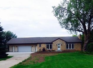 1590 W Paulson Rd, Green Bay, WI 54313