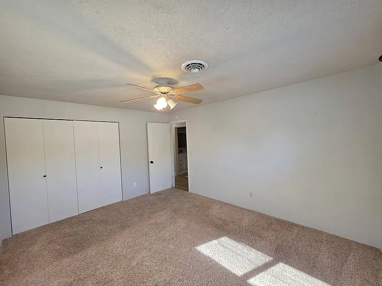 1601 S Yelm St — Photo 10