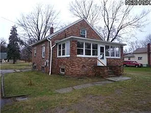 6129-31 Lakewood Rd photo 1