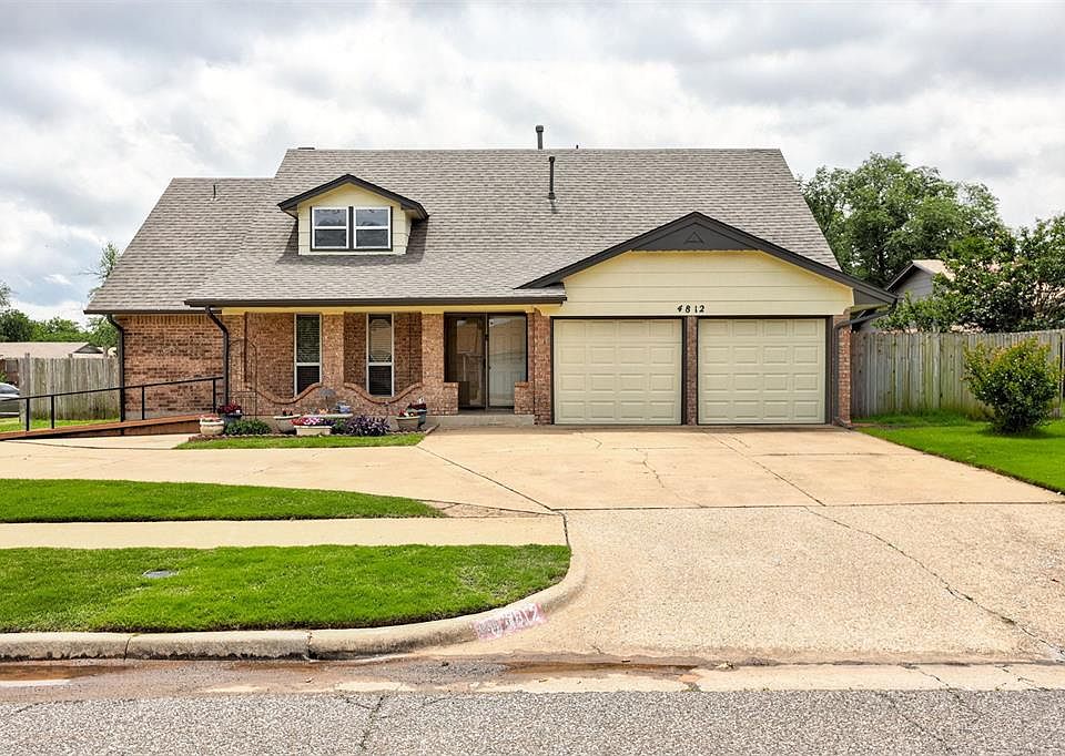 1st image of 4812 SE 45th St