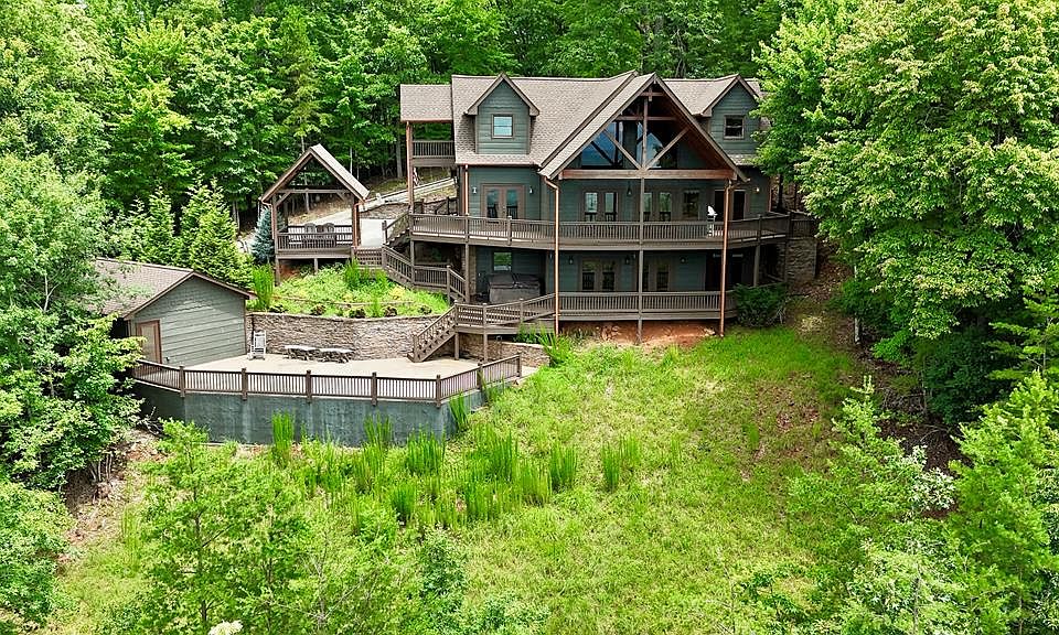 1st image of 486 Henderson Ln