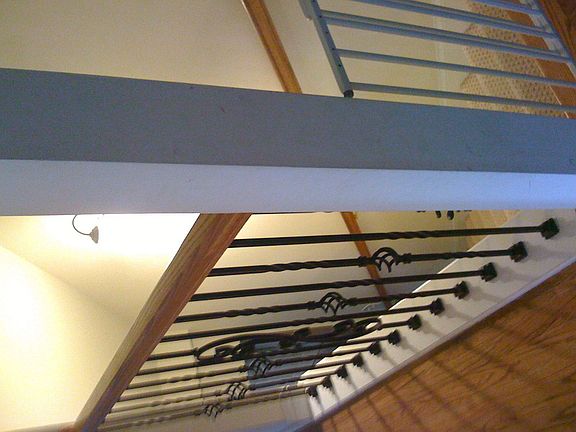 4th image of 307 Glen Mill Ct
