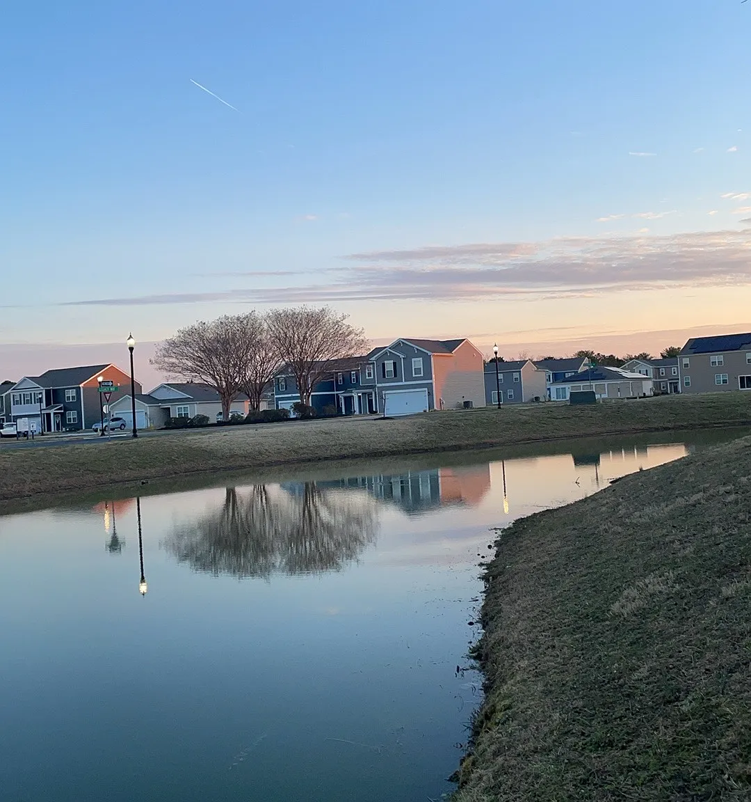 4 bed, 1906 sqft, $3,000 — Photo 4