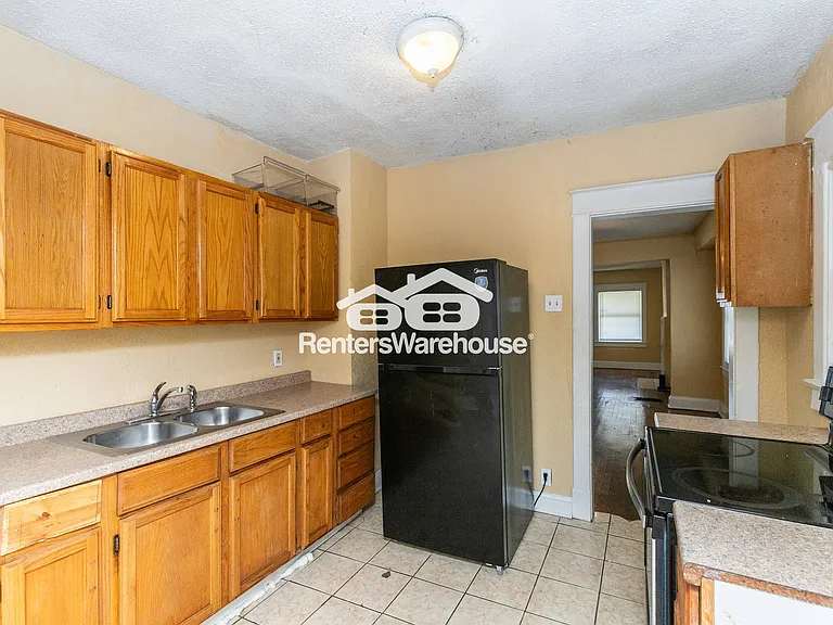 4038 Bellefontaine Ave — Photo 6
