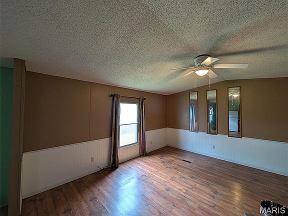 2nd image of 17221 Chicory Ln