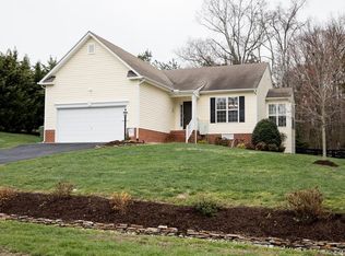 1506 4th Avenue Ext, Farmville, VA 23901