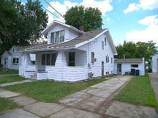2nd image of 134 W Merry Ave