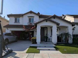 1090 Sawtooth Dr, Upland, CA 91786