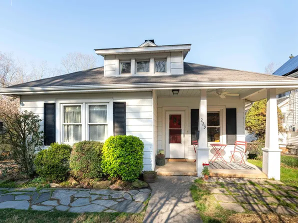 229 Monte Vista Ave, Charlottesville, VA 22903