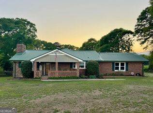1366 Dove Drake Rd, Royston, GA