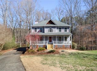 1526 Fernbrook Ct SW, Lilburn, GA 30047