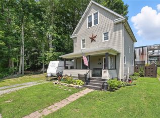 225 Park St, Grove City, PA 16127