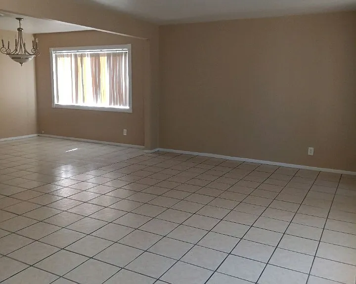 4549 Oakdale Ave — Photo 2