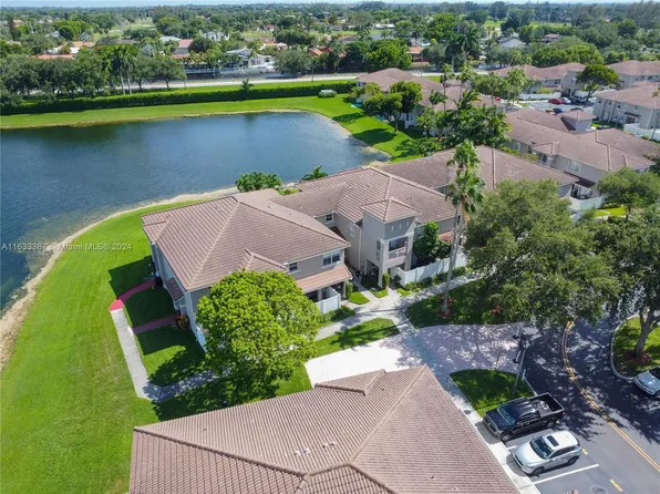 12484 SW 54th St, Miramar, FL 33027